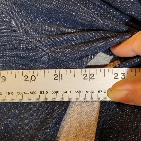 Haggar NWOT Women's Embroidered Jean Jacket in Size  12 - Picture 8 of 12